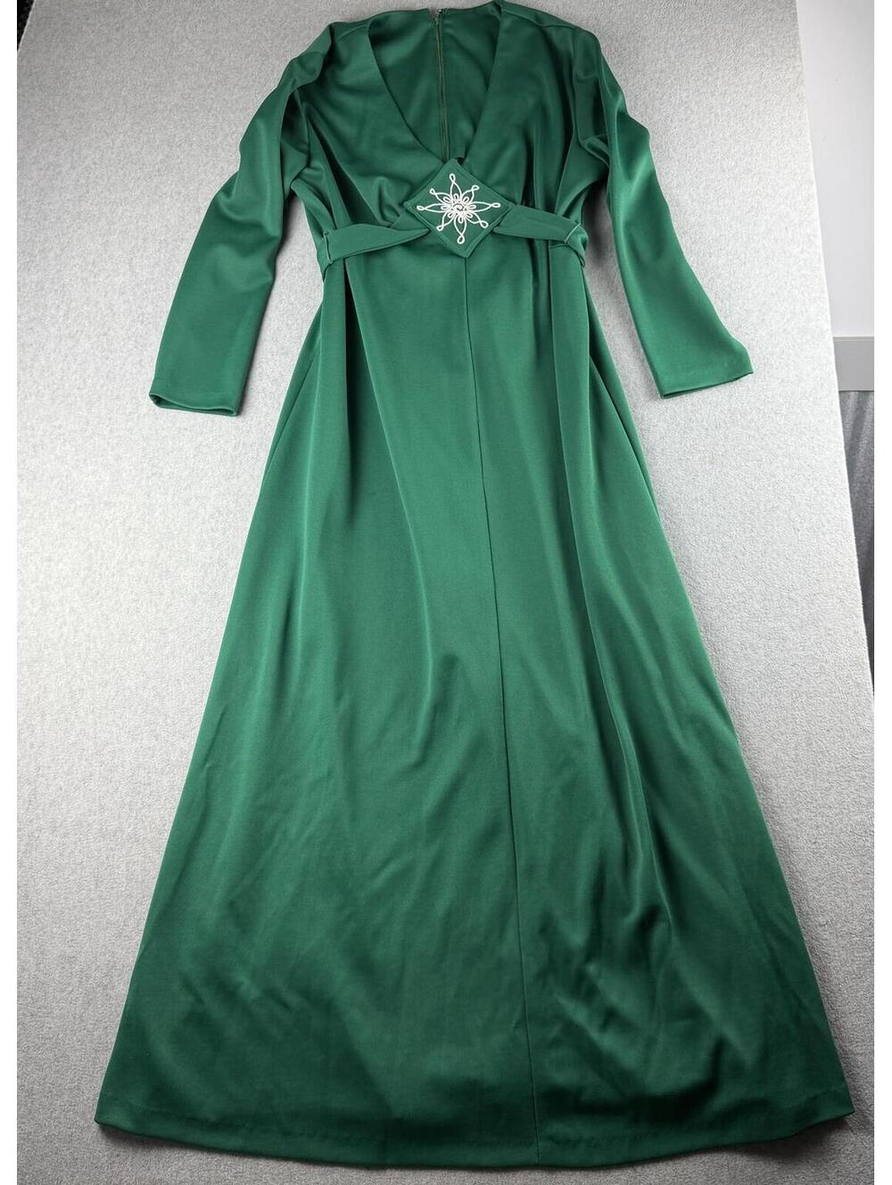 Vintage emerald green gown [COPY]